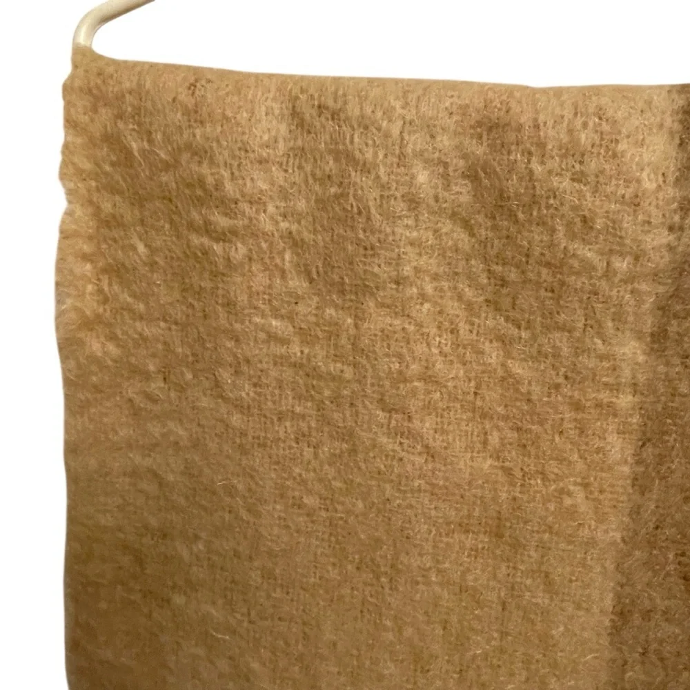 Donegal Design Vintage Handwoven Wool & Mohair Camel Scarf With Fringe 17 x 88
